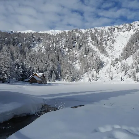 Rifugio Nambino B&B 마돈나 디 캄필리오